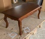 Τραπέζι σαλονιού 